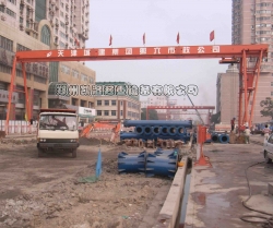 门式起重机厂家.jpg 门式起重机厂家.jpg